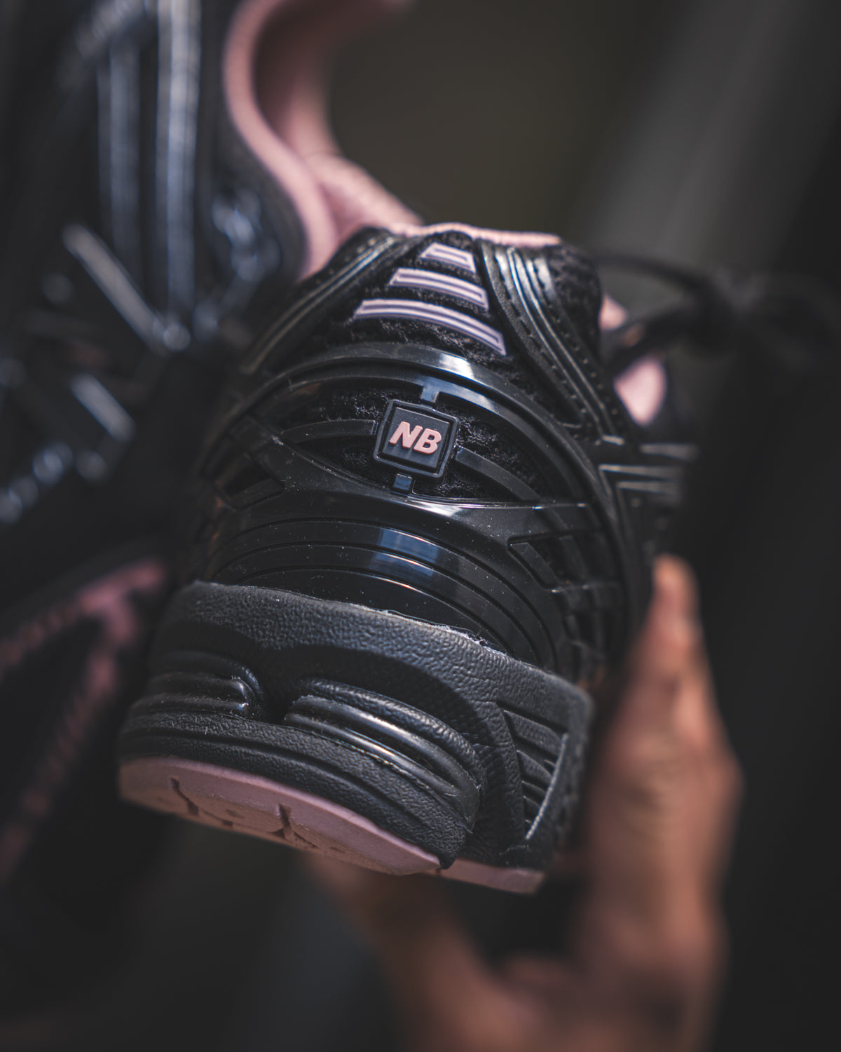 New Balance 1906R Eclipse Pink Taffy Black Cement