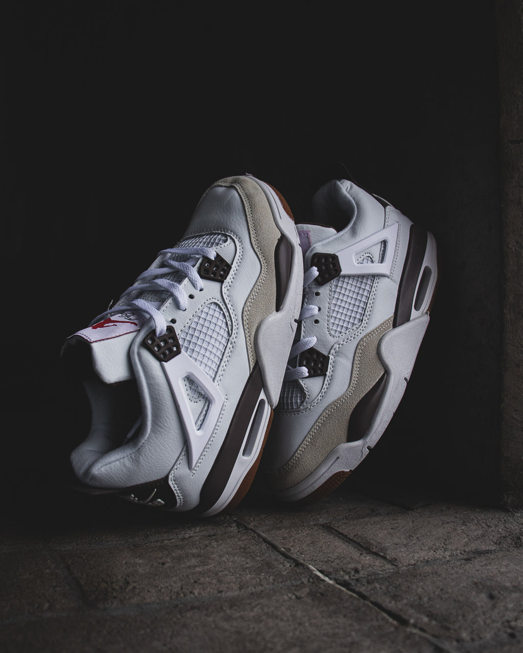 Nike SB x Air Jordan 4 Retro