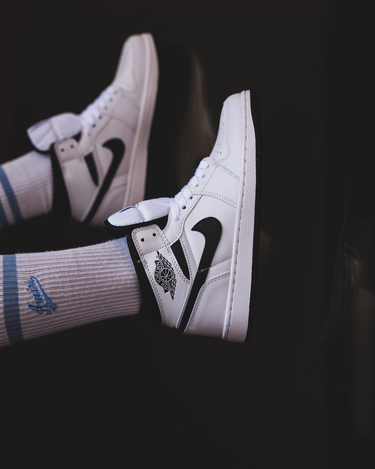Air Jordan 1 Mid "White Black"