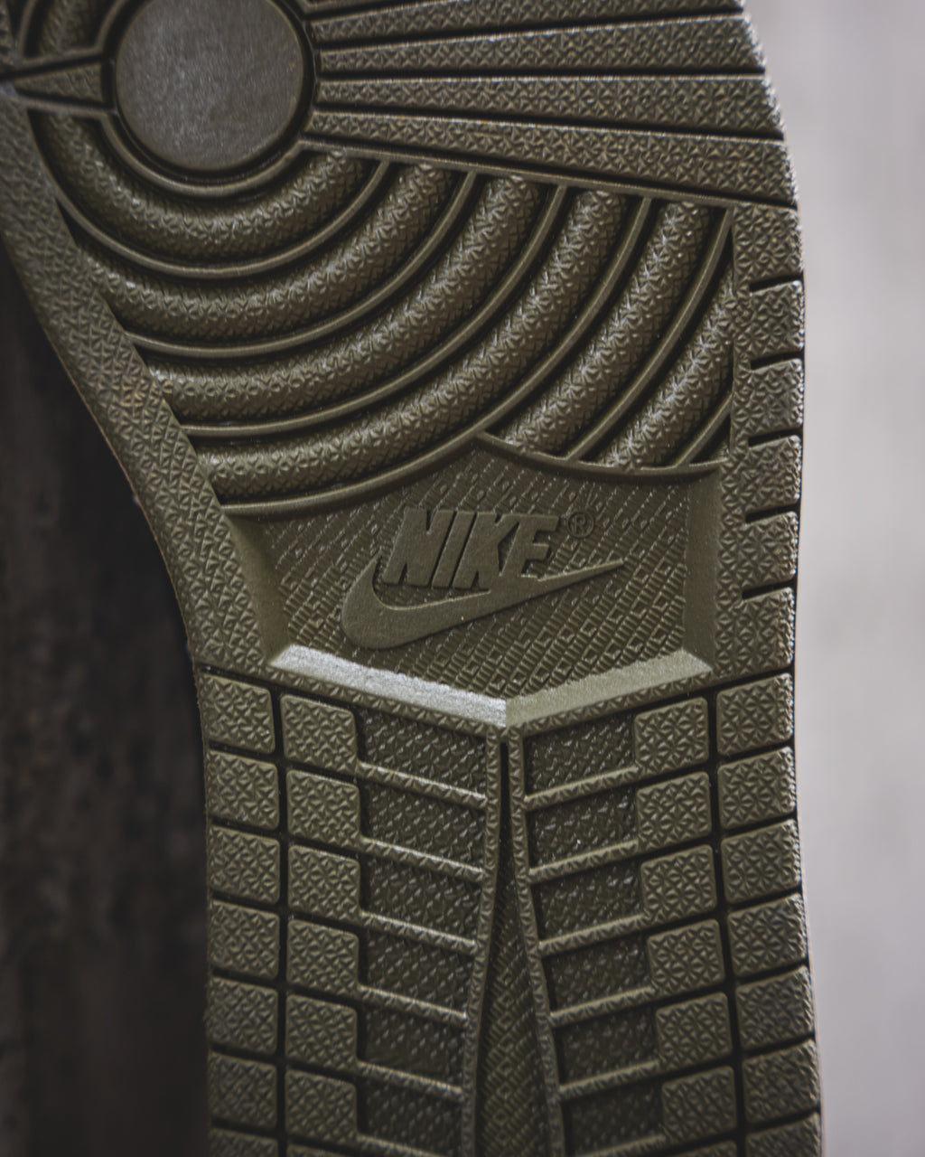 Air Jordan 1 Low "Medium Olive"