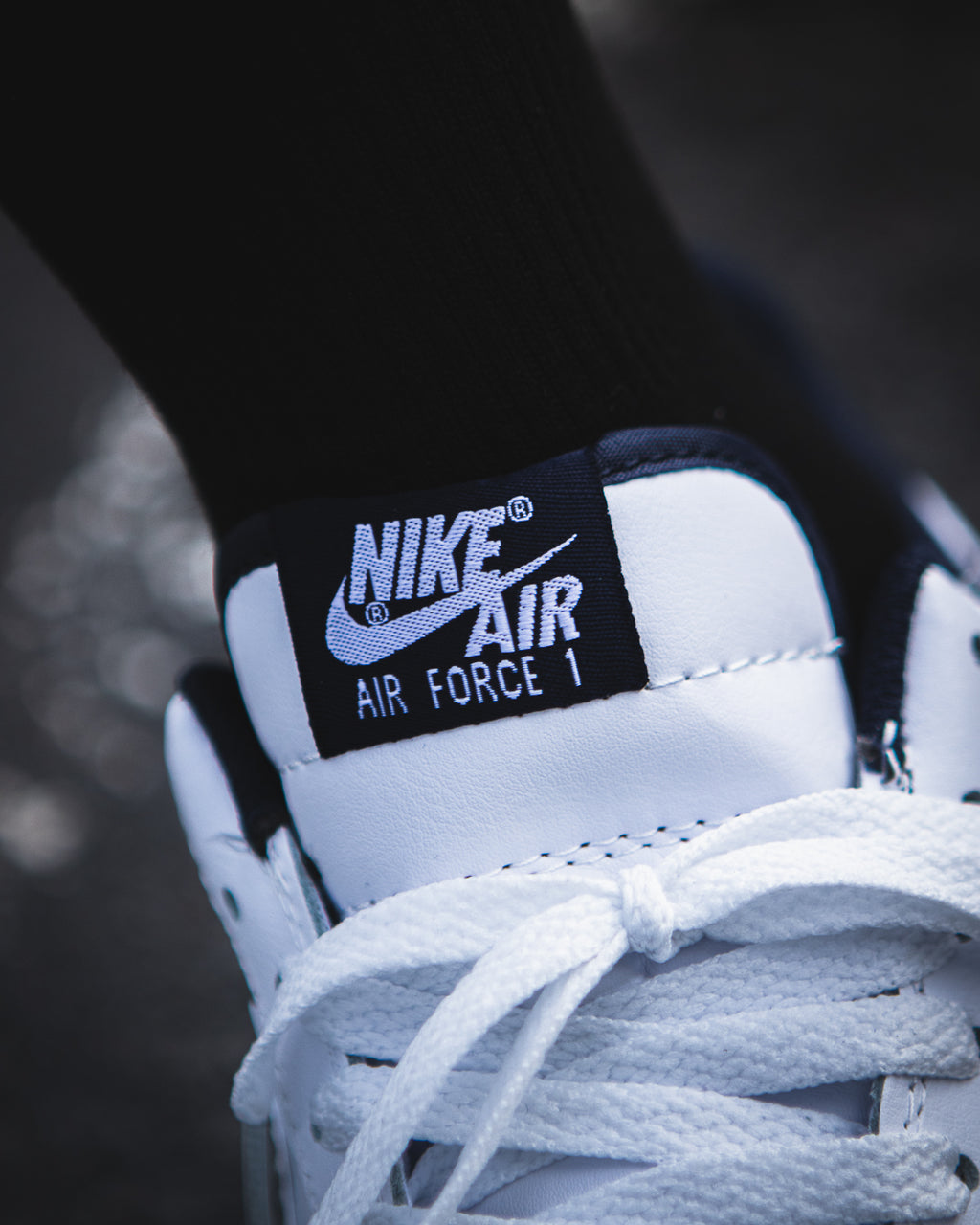 Nike Air Force 1 Low '07 White Anthracite Mini Swoosh