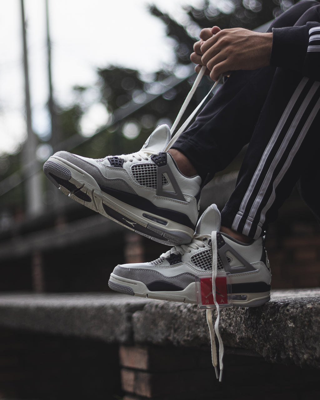 Nike Air Jordan 4 Retro "Military Black"