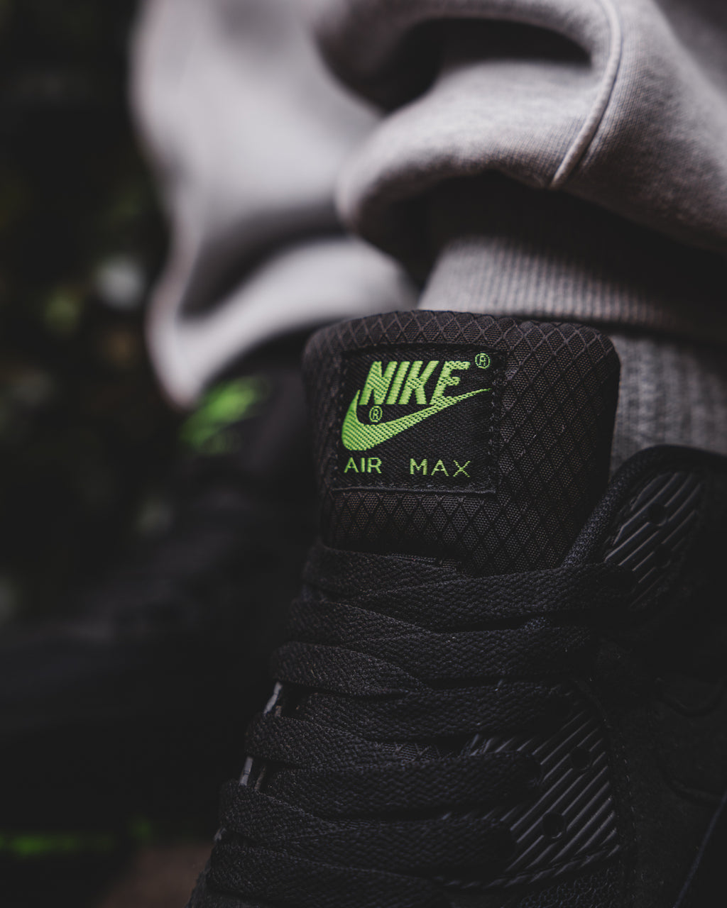 Nike Air Max 90 "Black Chlorophyll"