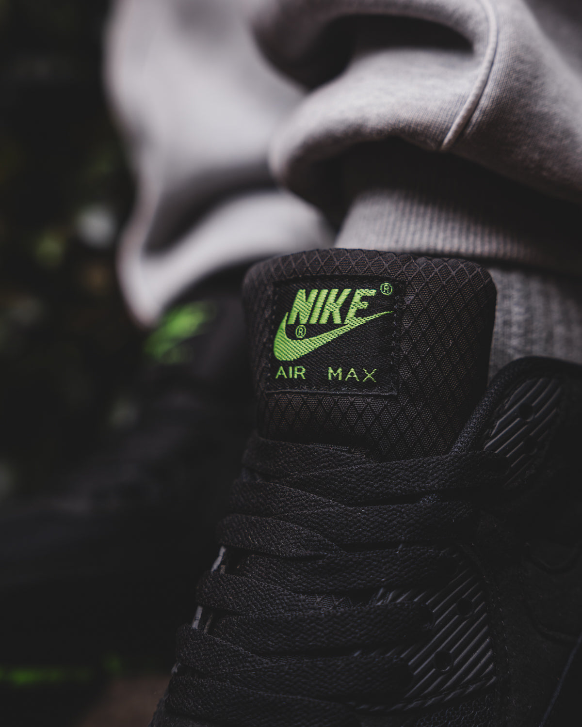Nike Air Max 90 "Black Chlorophyll"