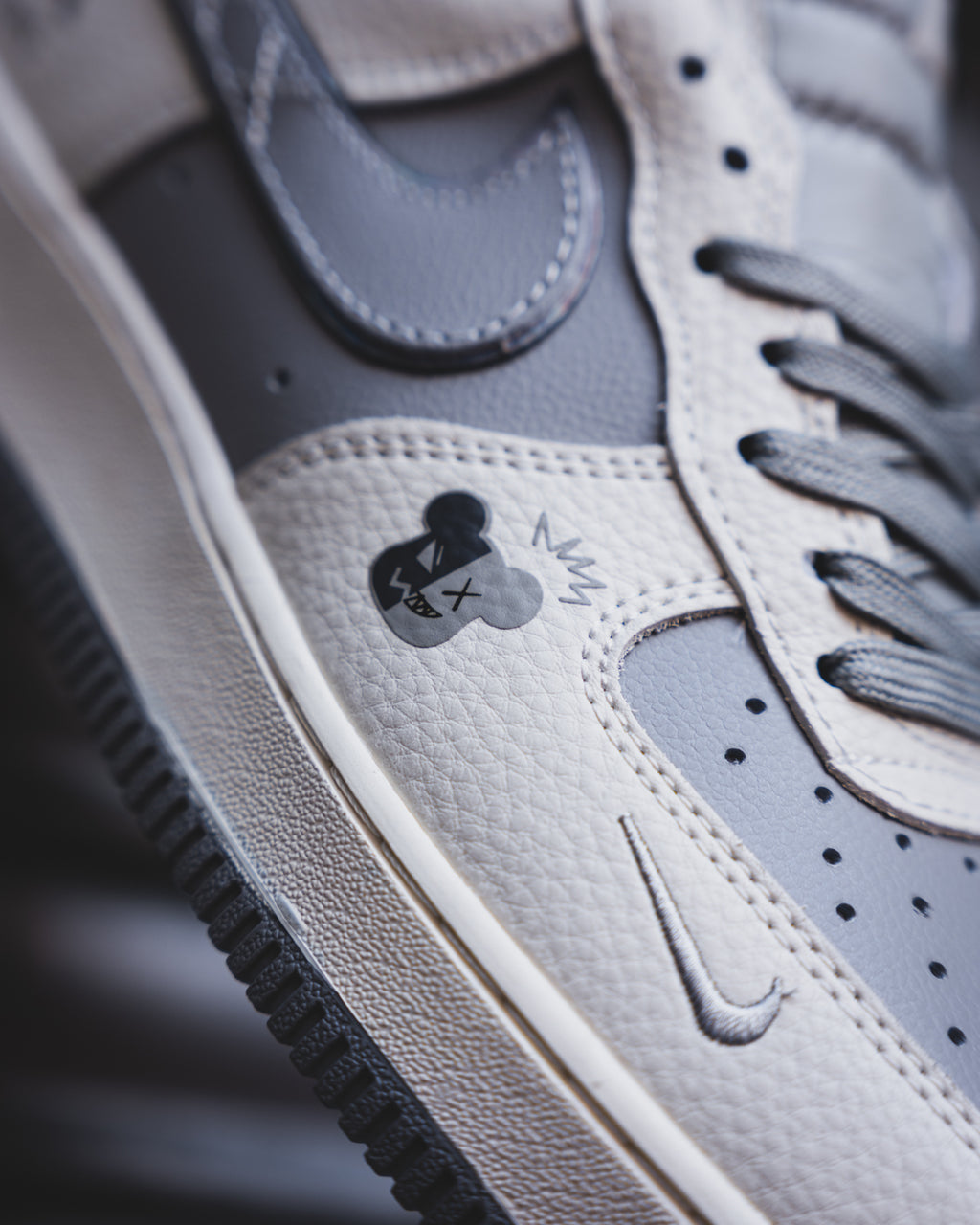 Nike Air Force 1 "KAWS"