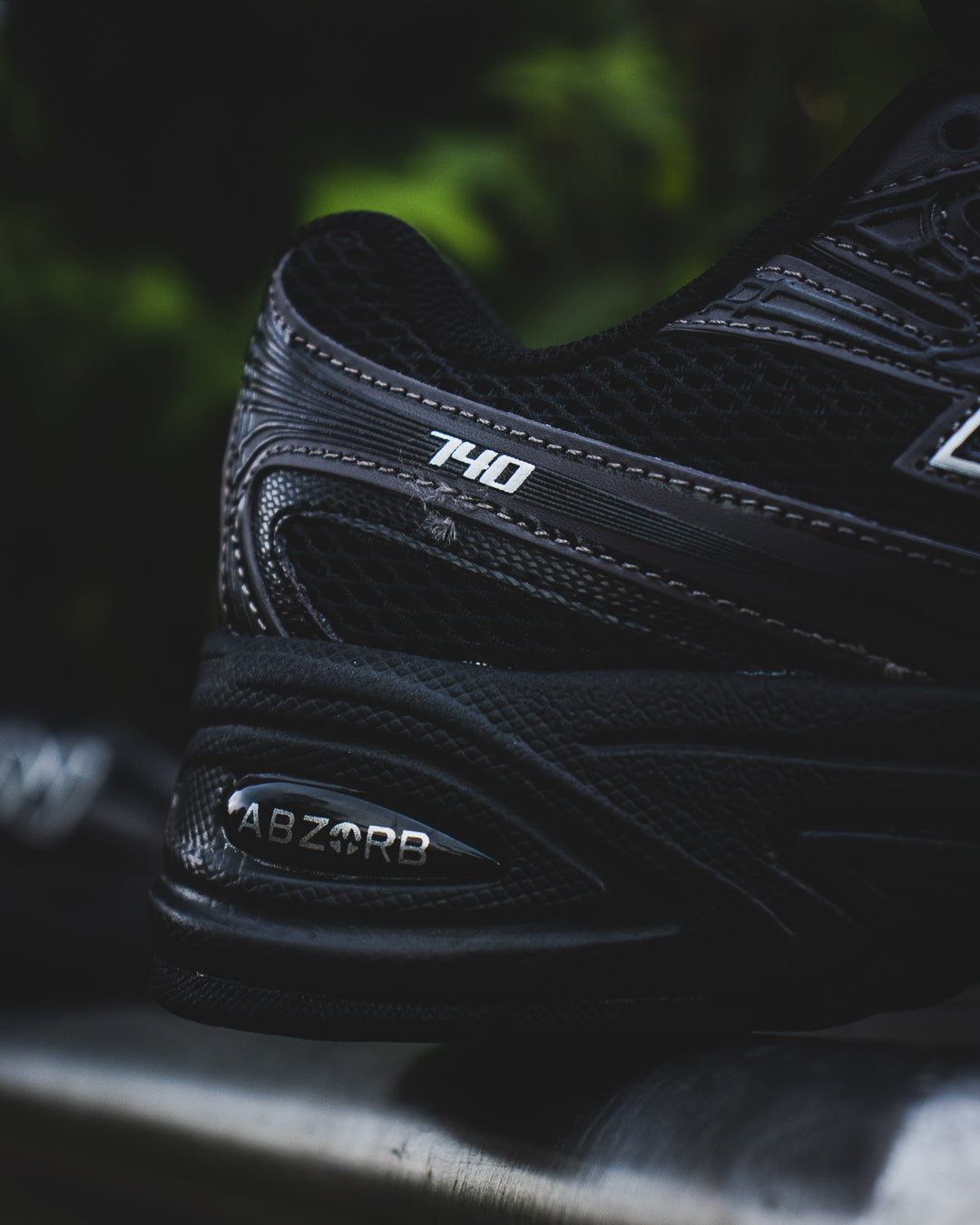 New Balance 740 “Black”