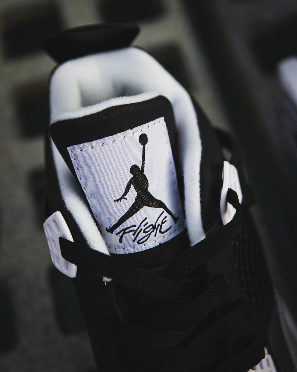 Air Jordan 4 Retro "Fear"