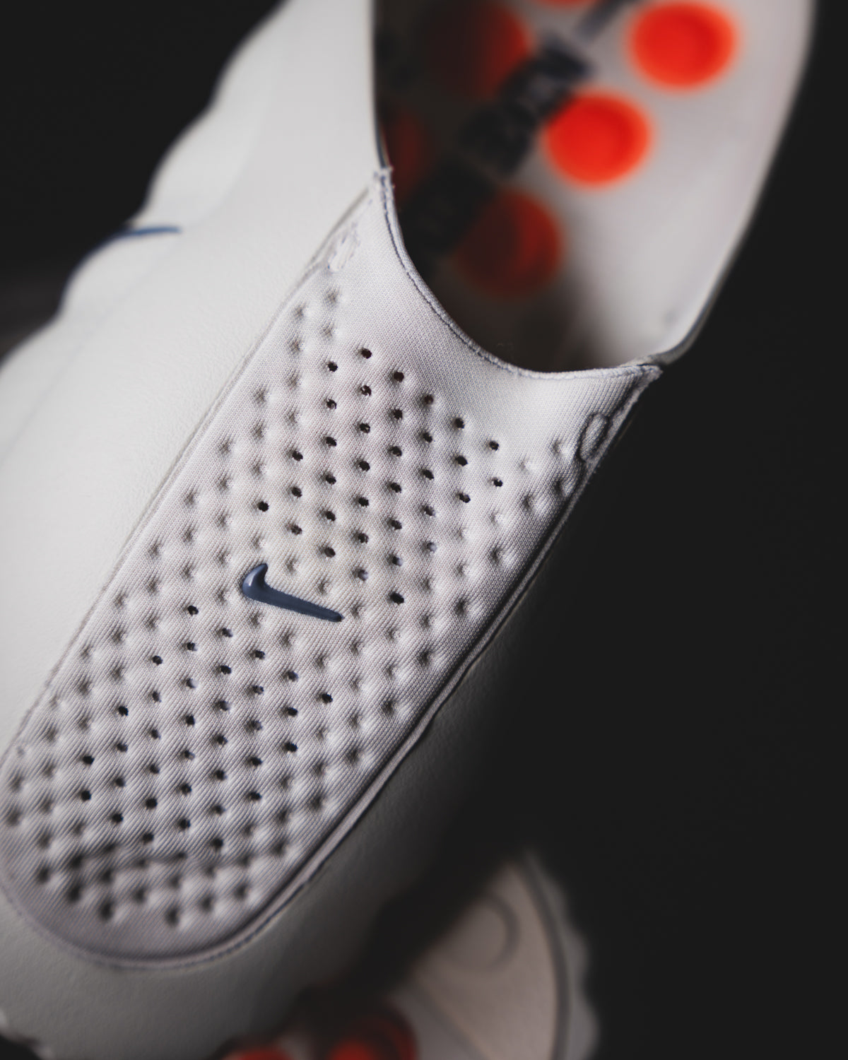 Nike Mind 001 Cream