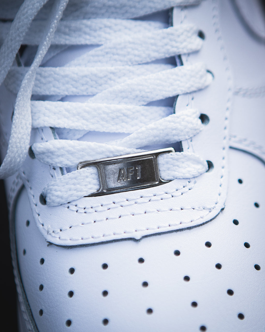 Nike Air Force 1 Low '07 White Anthracite Mini Swoosh