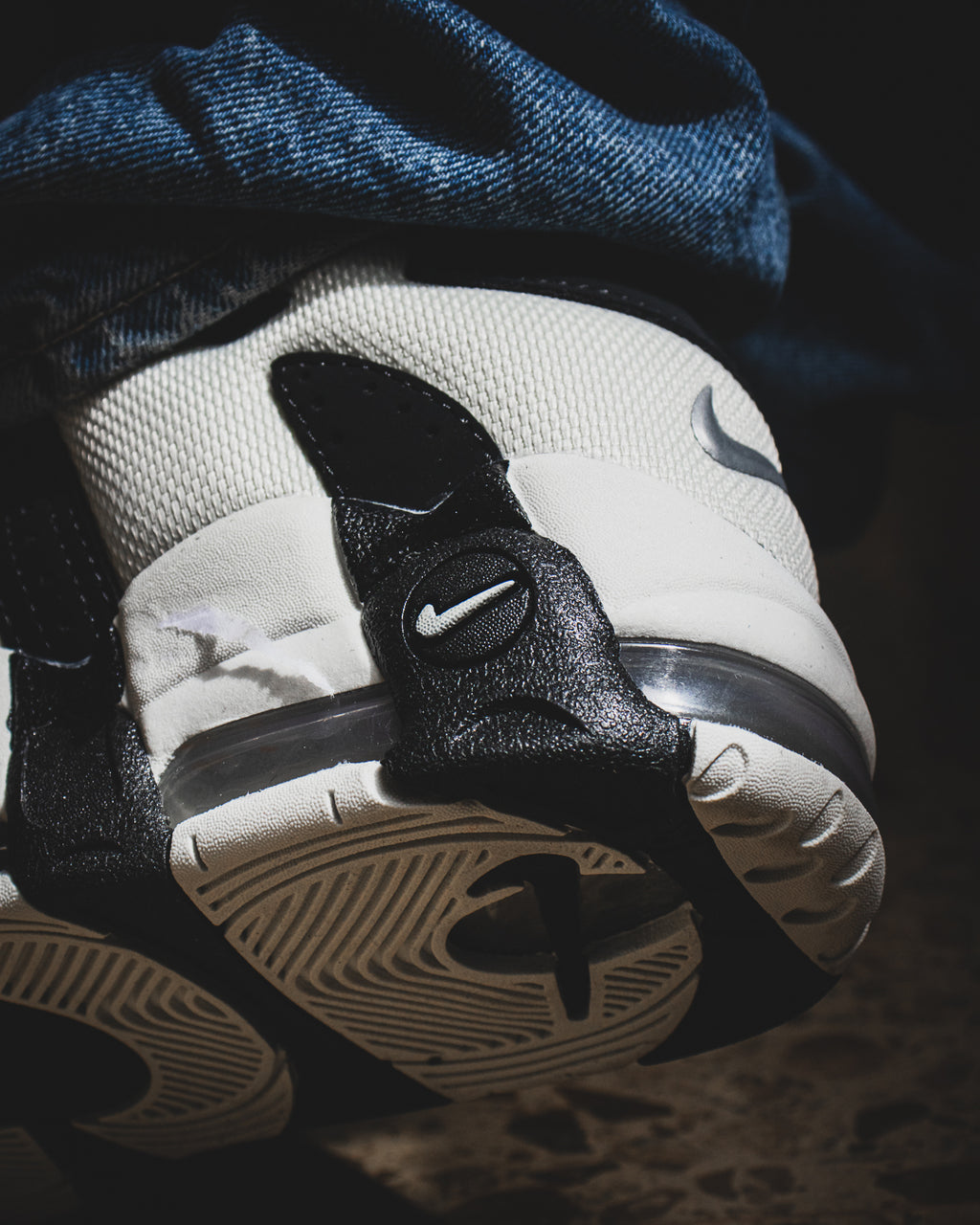 Nike Air More Uptempo Low Black
