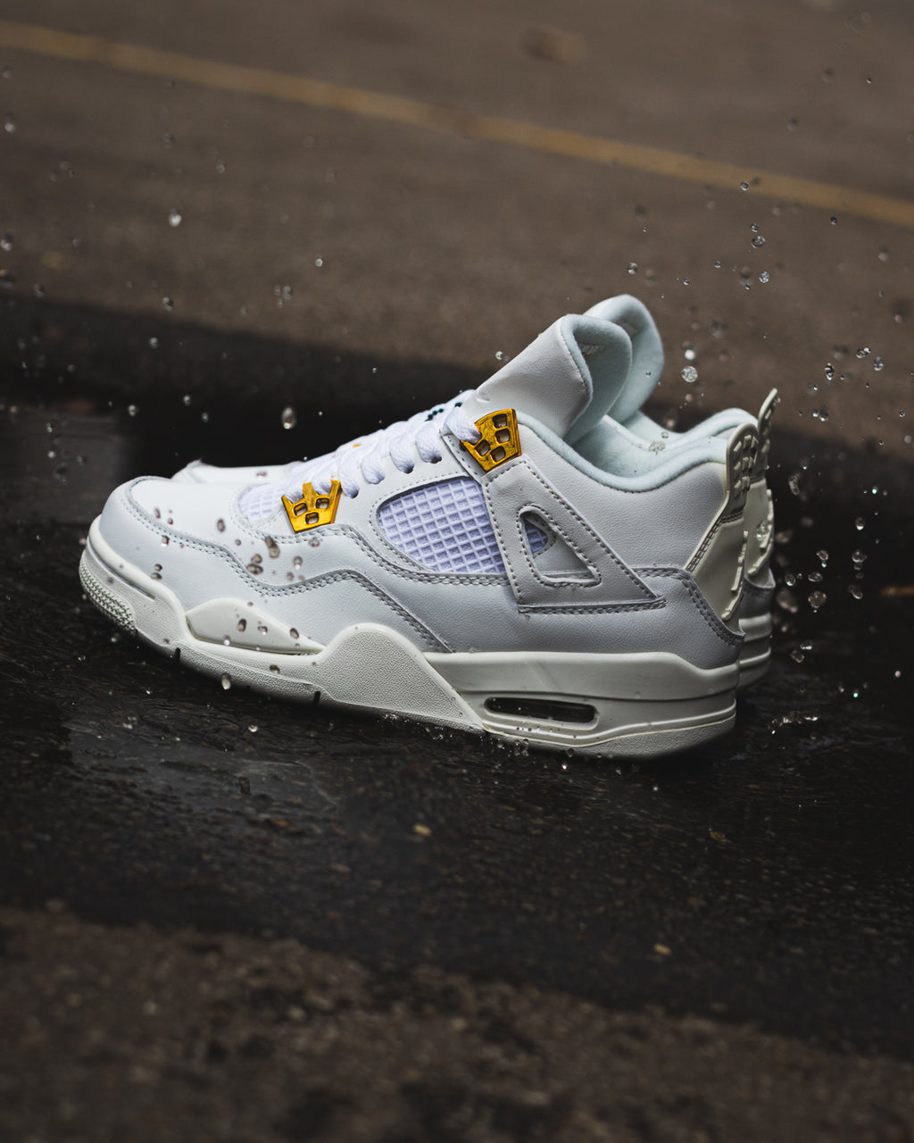 Nike Air Jordan 4 “Metallic Gold”