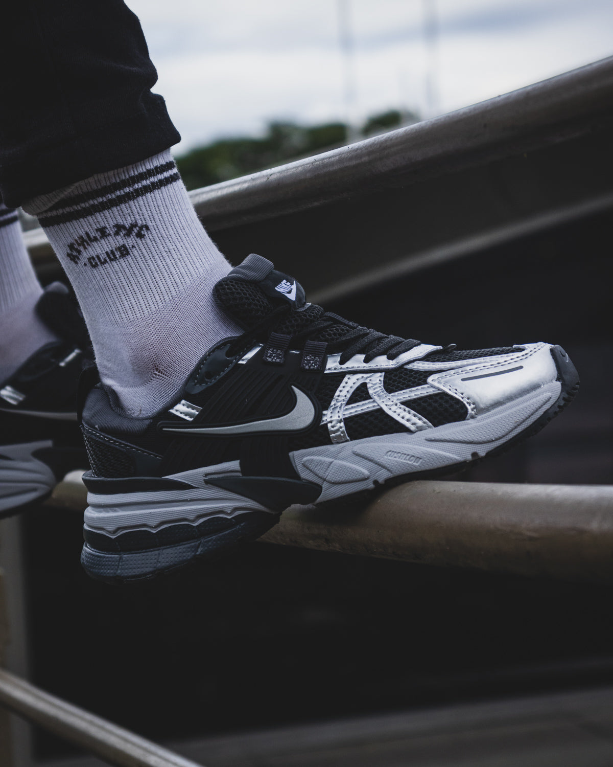 Nike V2K Run "Black Metallic Silver"