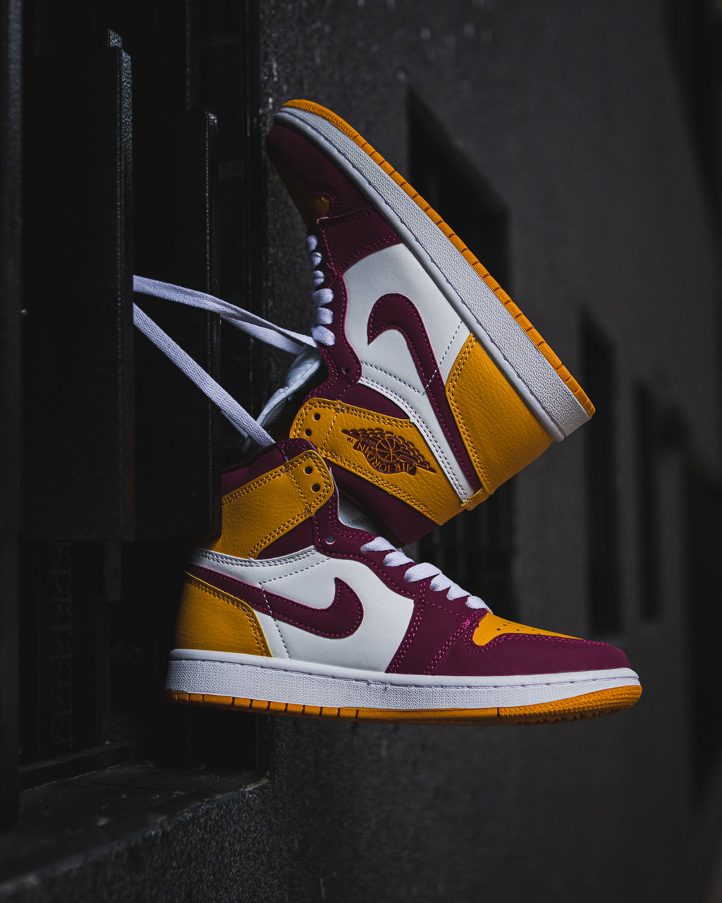 Air Jordan 1 Retro High "Brotherhood"