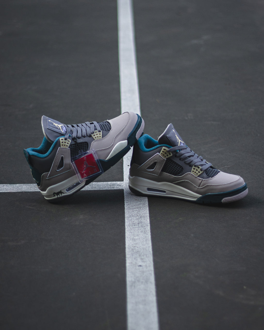 Nike Air Jordan 4 Retro