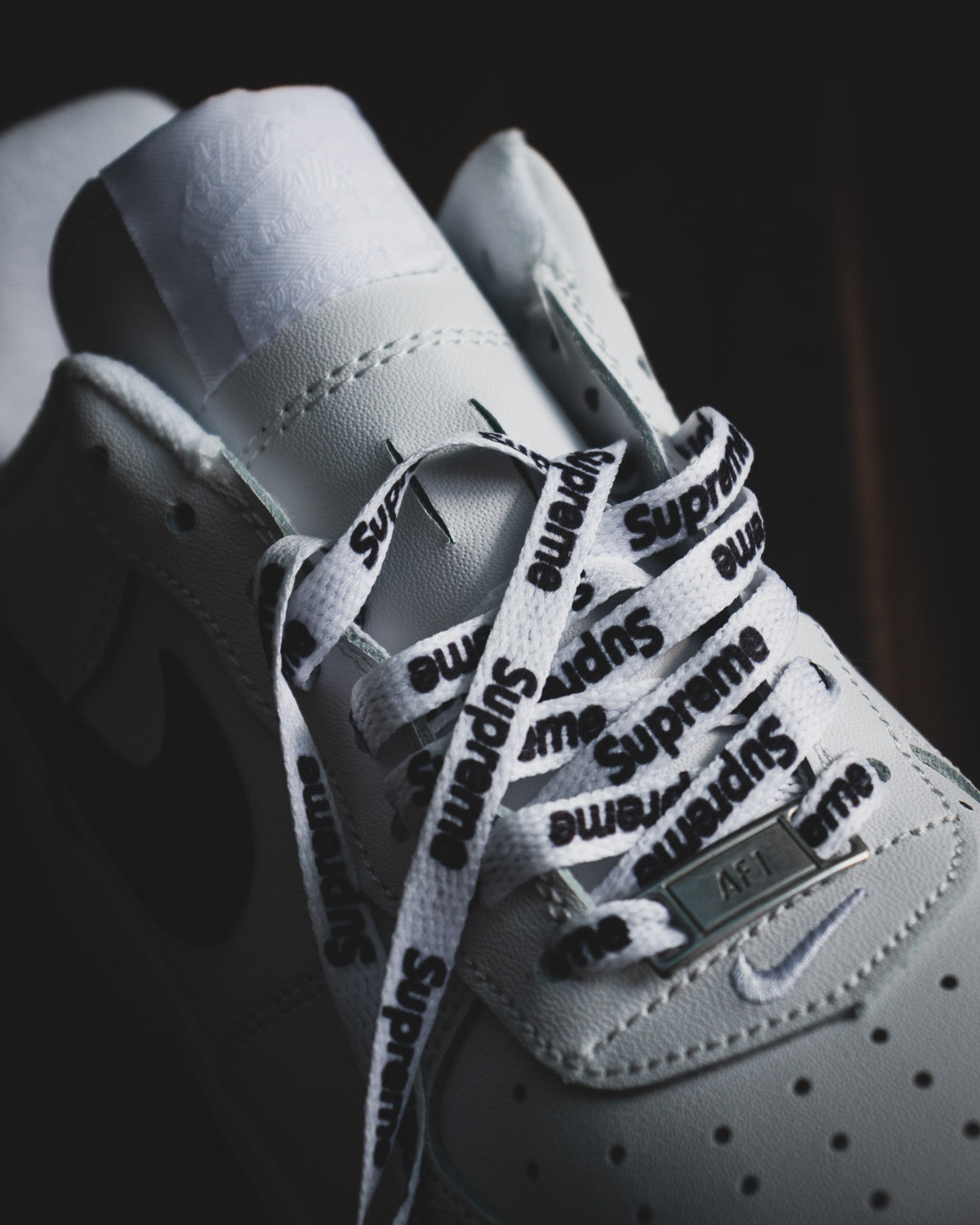 Nike Air Force 1 Low x Supreme