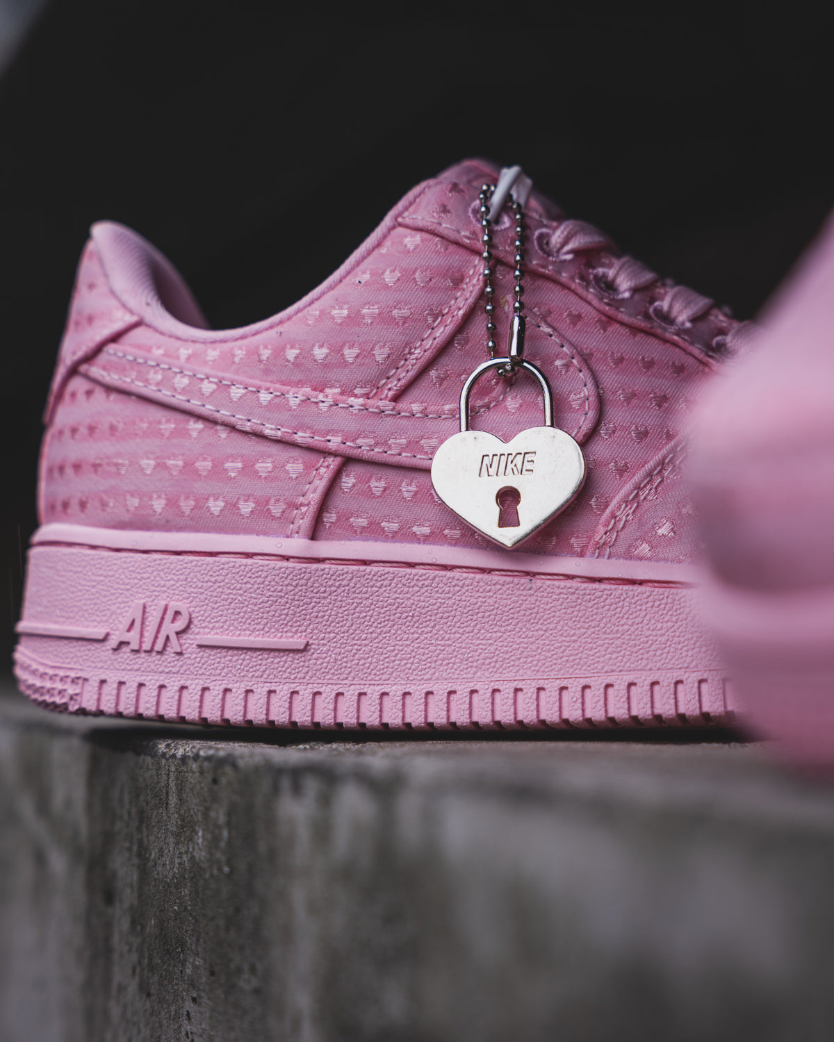 Nike Air Force 1 Low Valentine's Day "Pink Foam"