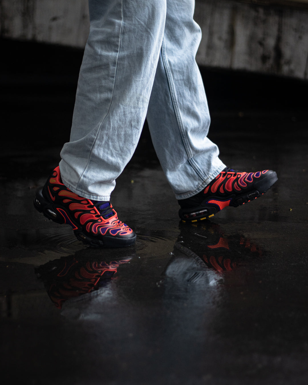 Nike Air Max Plus Drift "Fire Red"