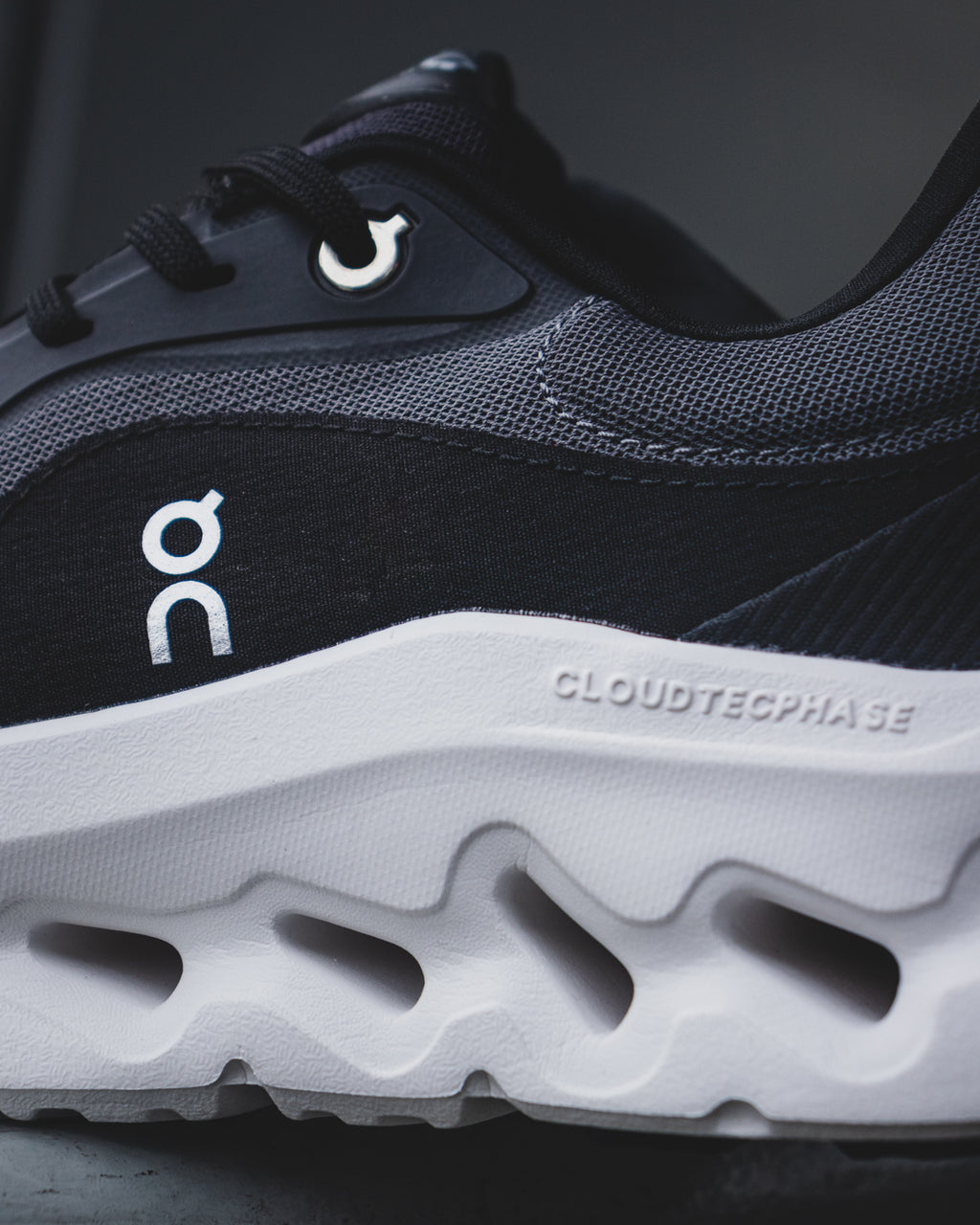 On Running x Loewe Cloudtilt 2.0