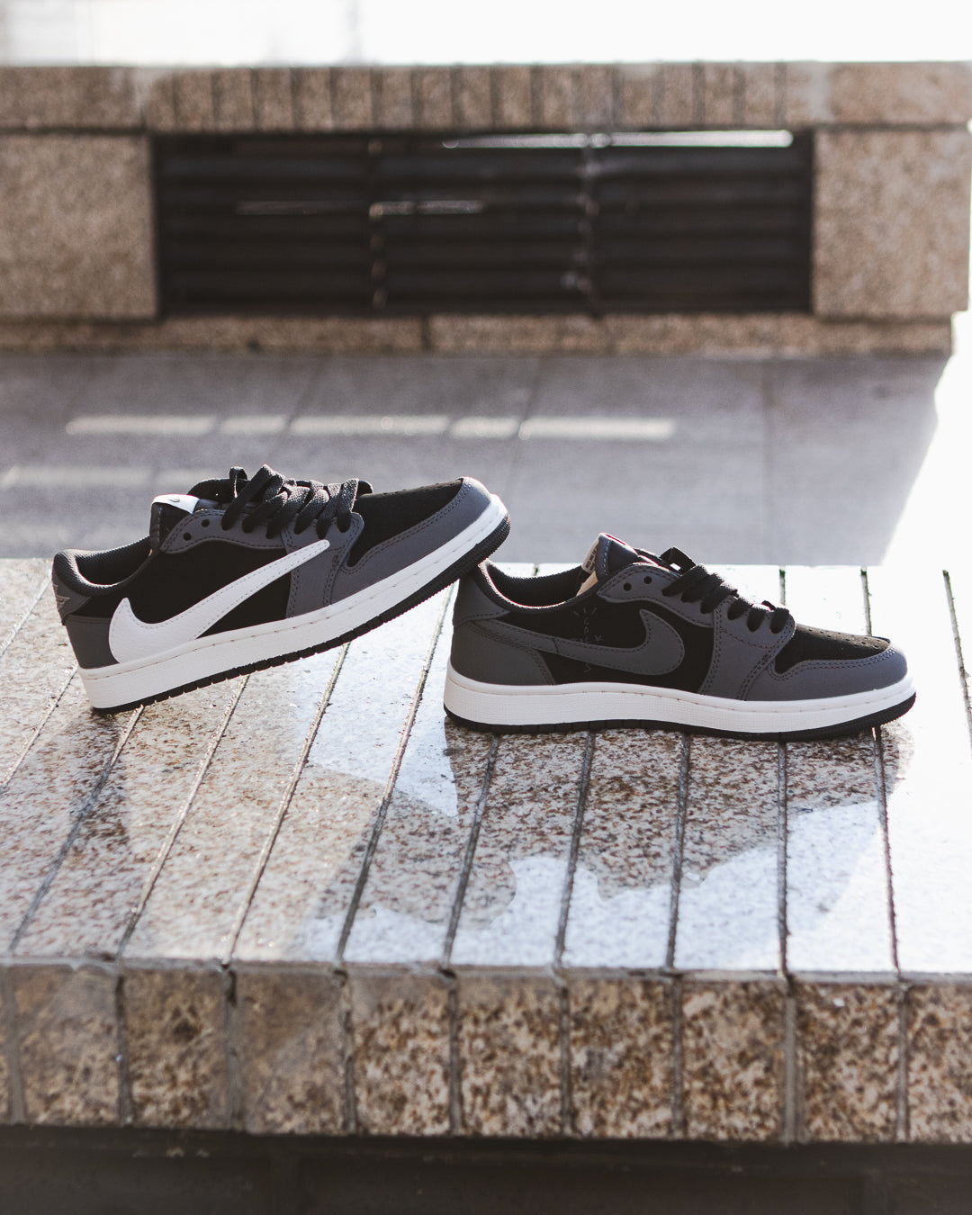 Nike Air Jordan 1 Low X Travis Scott