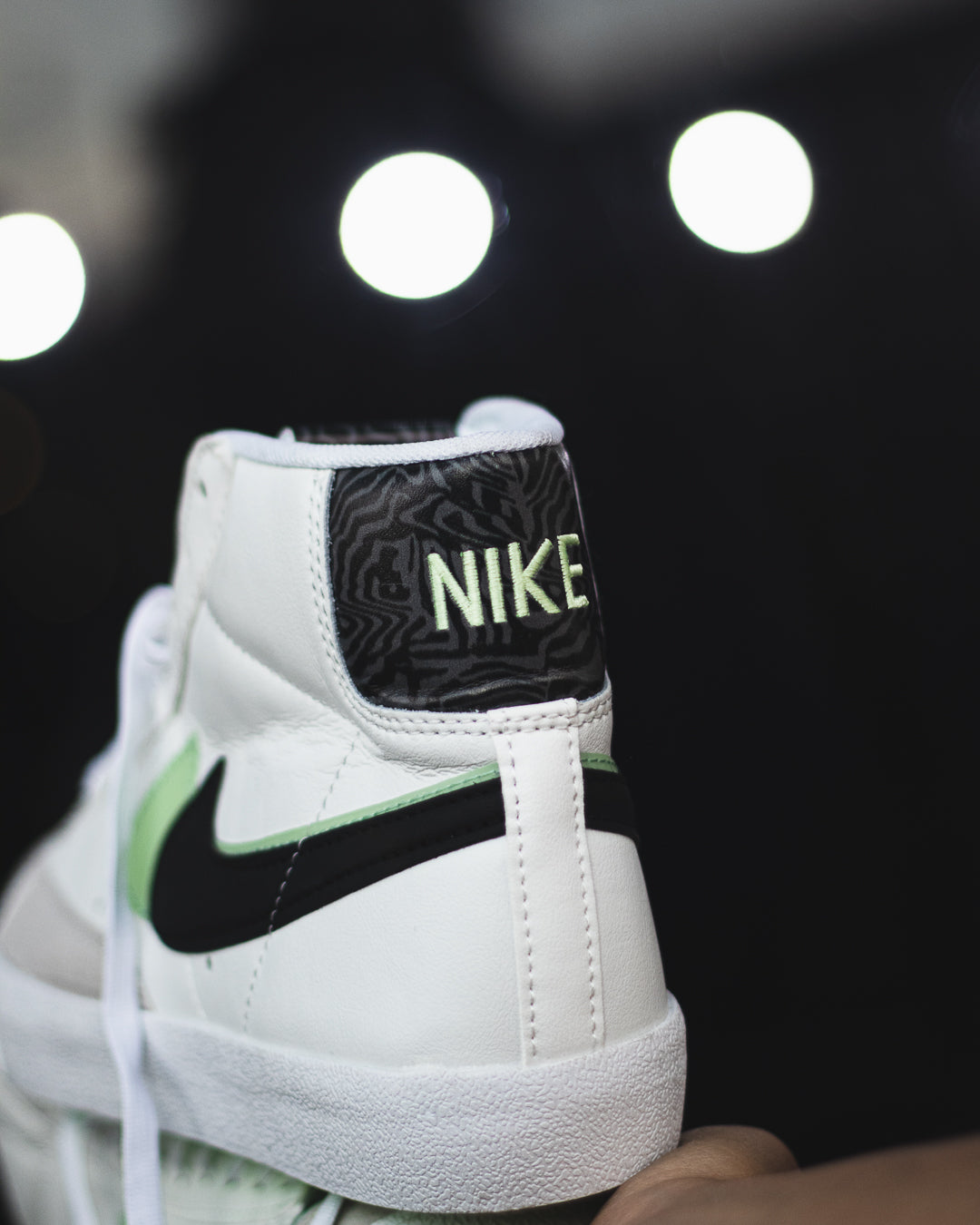 Nike Blazer Mid '77 SE White Black Vapor Green
