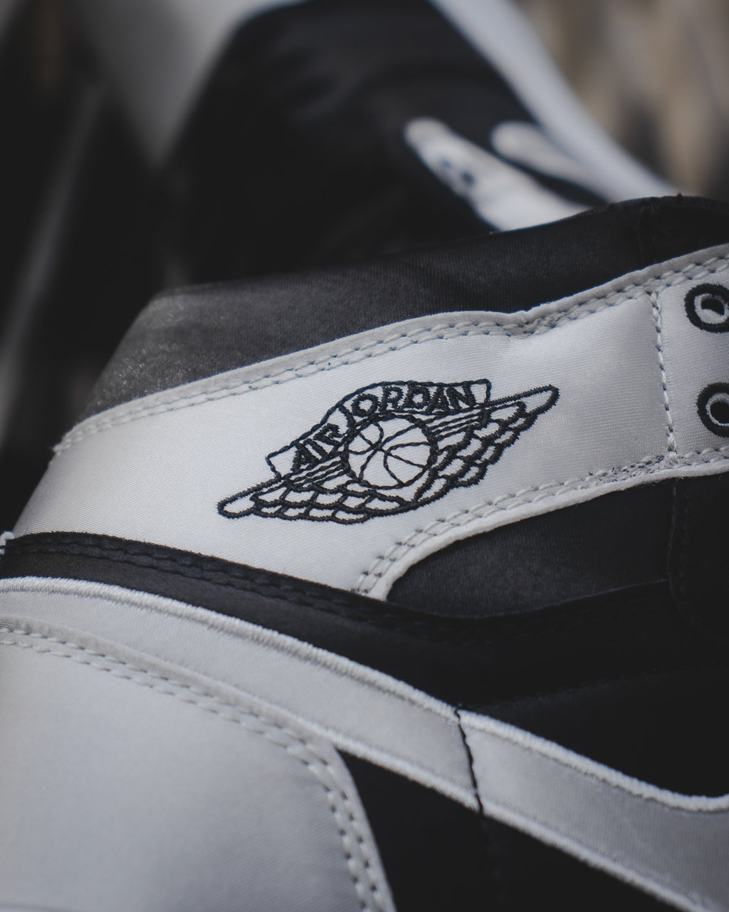Air Jordan 1 Retro High Satin Shadow