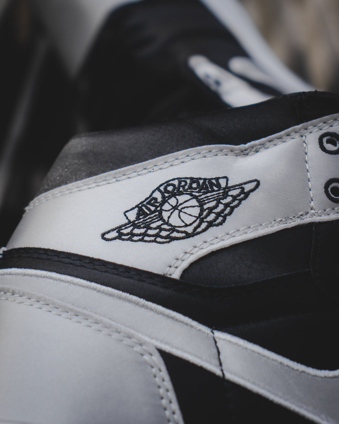 Air Jordan 1 Retro High Satin Shadow