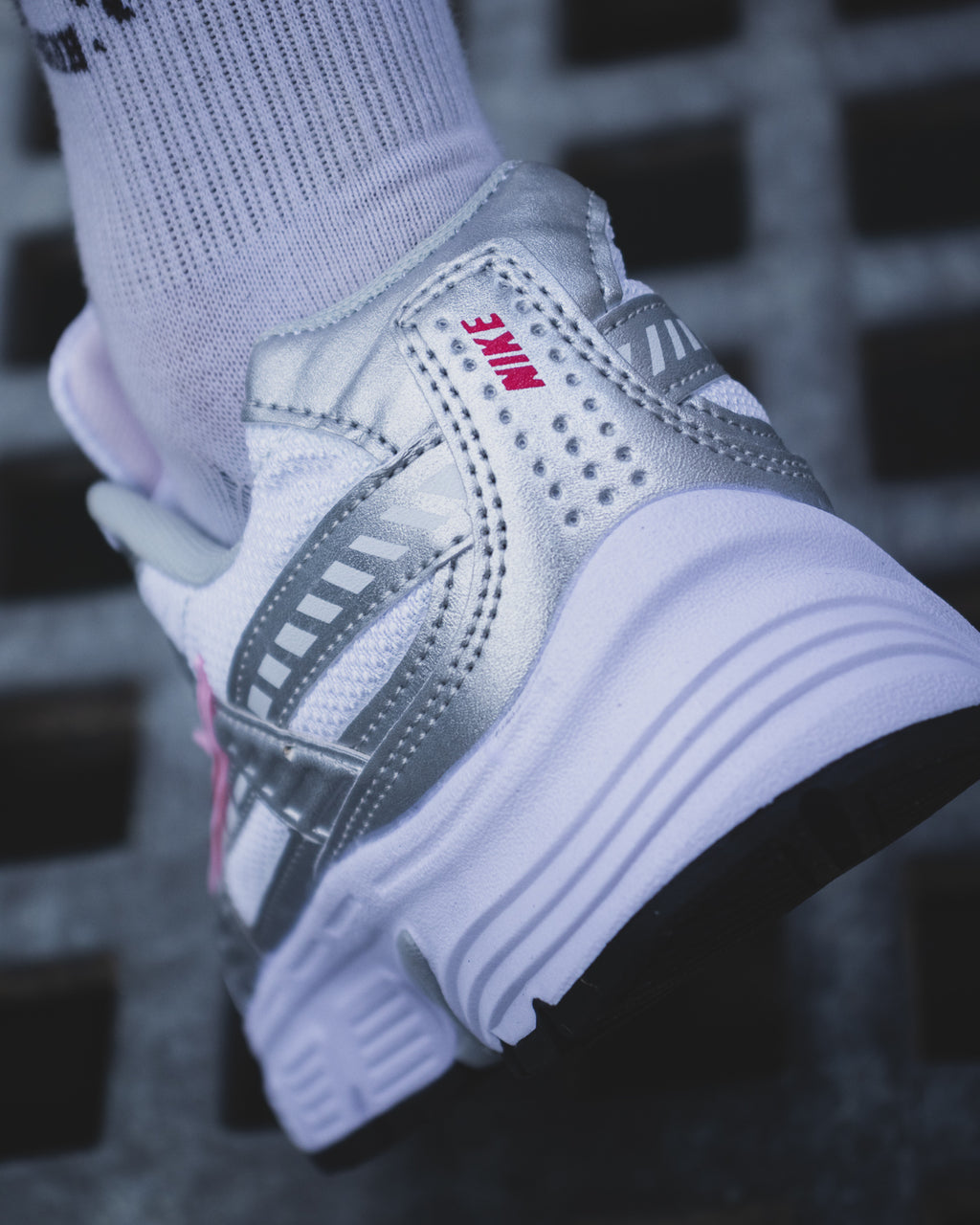 Nike Initiator