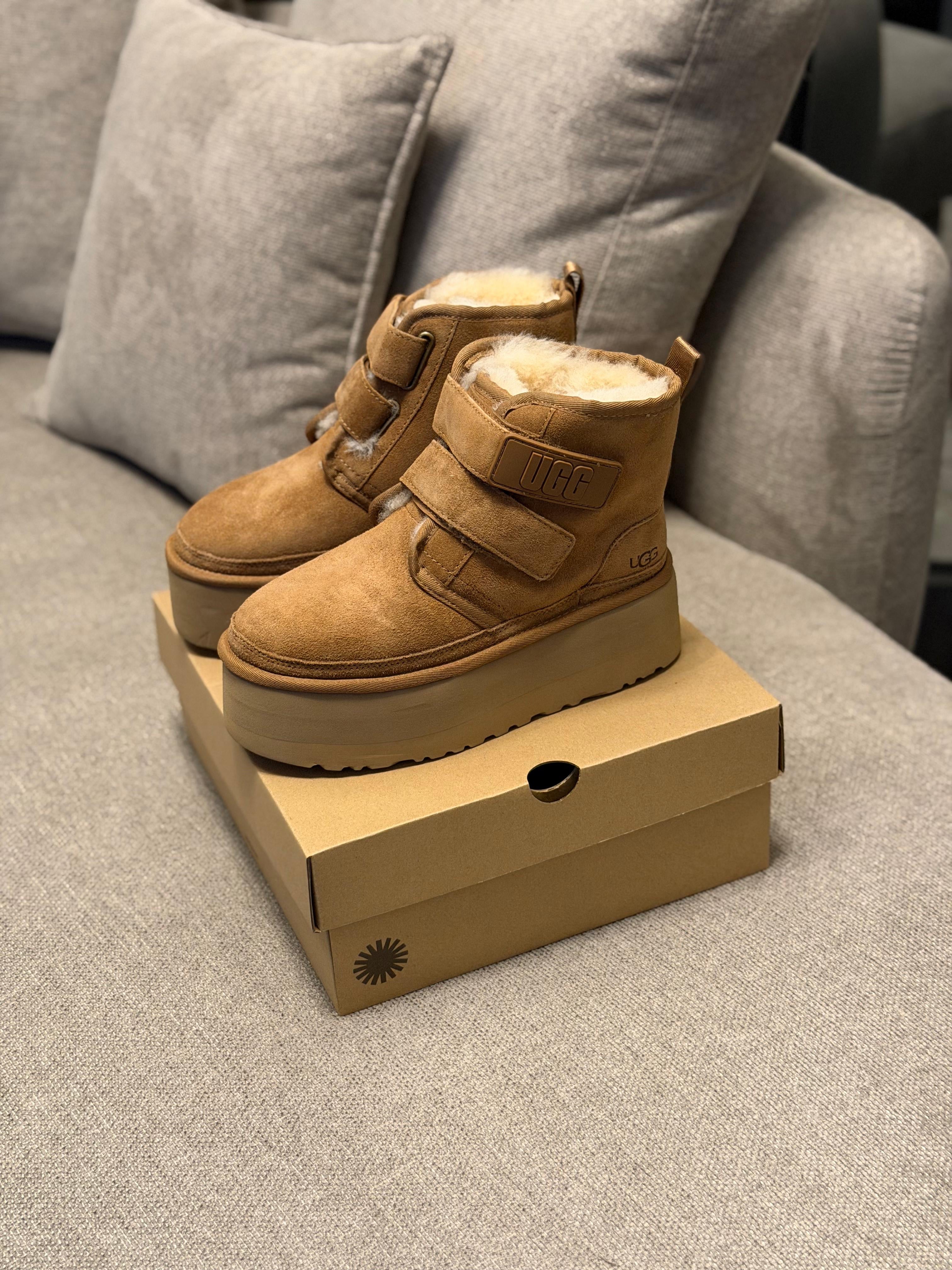 UGG Neumel