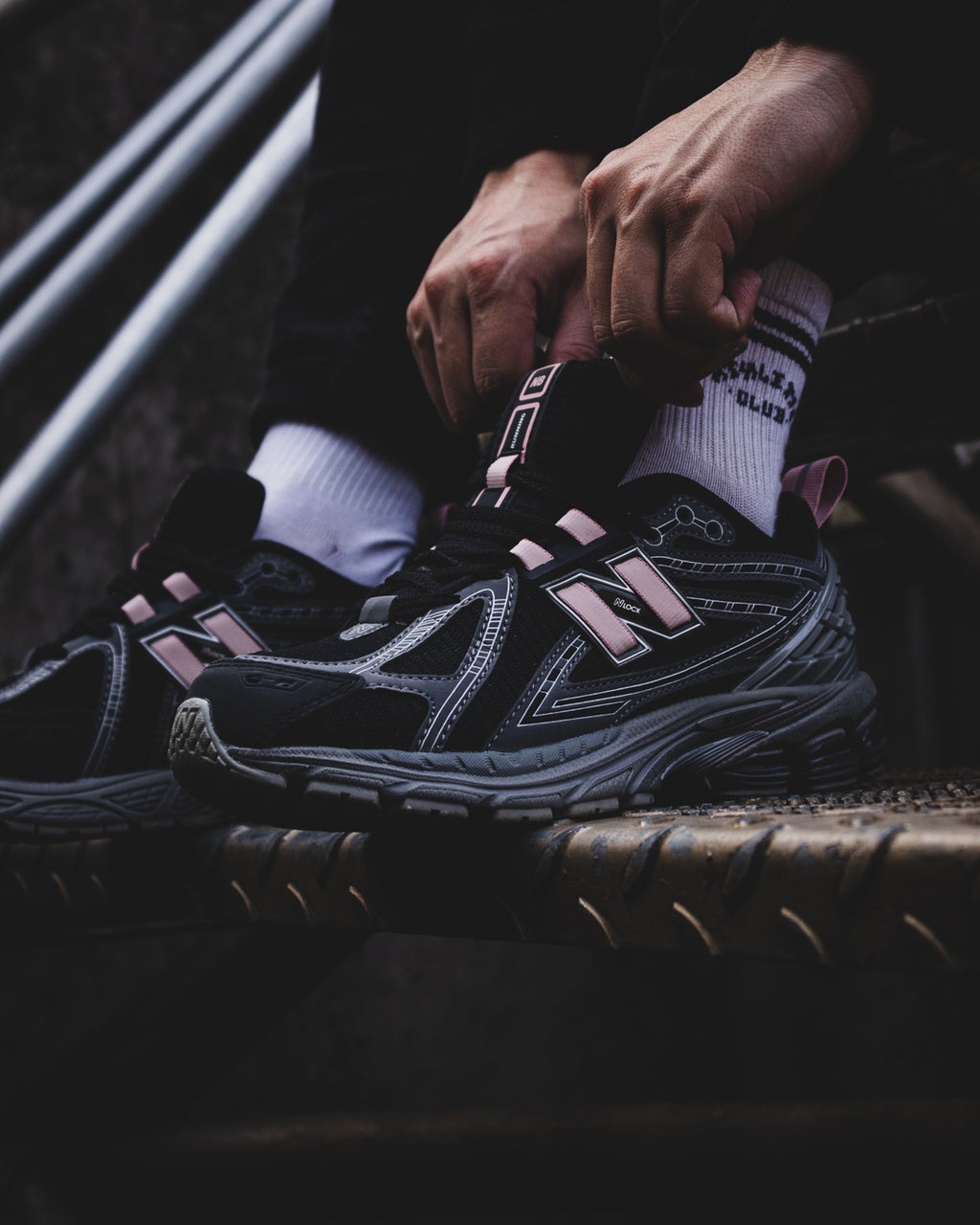 New Balance 1906R “Black/Pink”