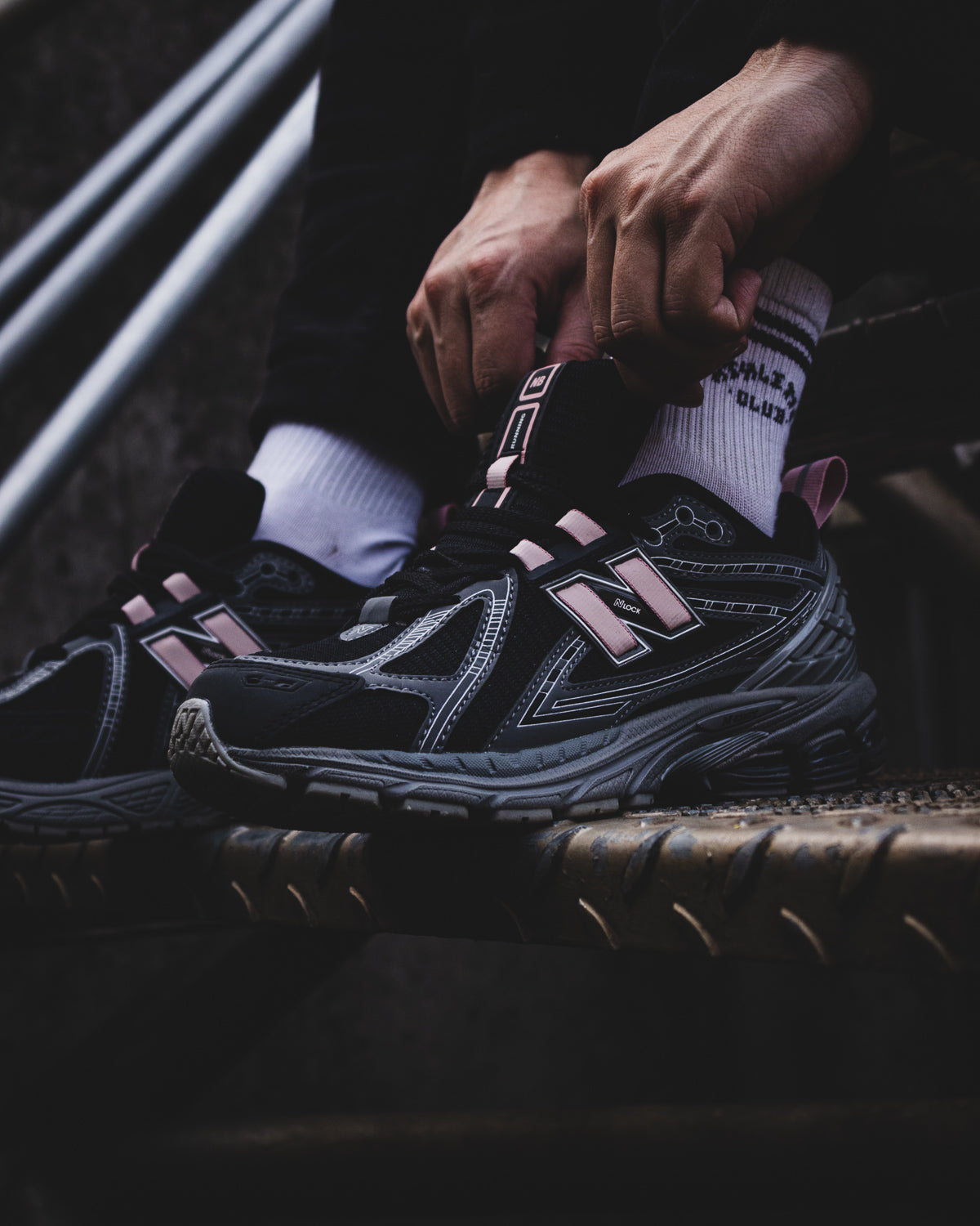 New Balance 1906R “Black/Pink”
