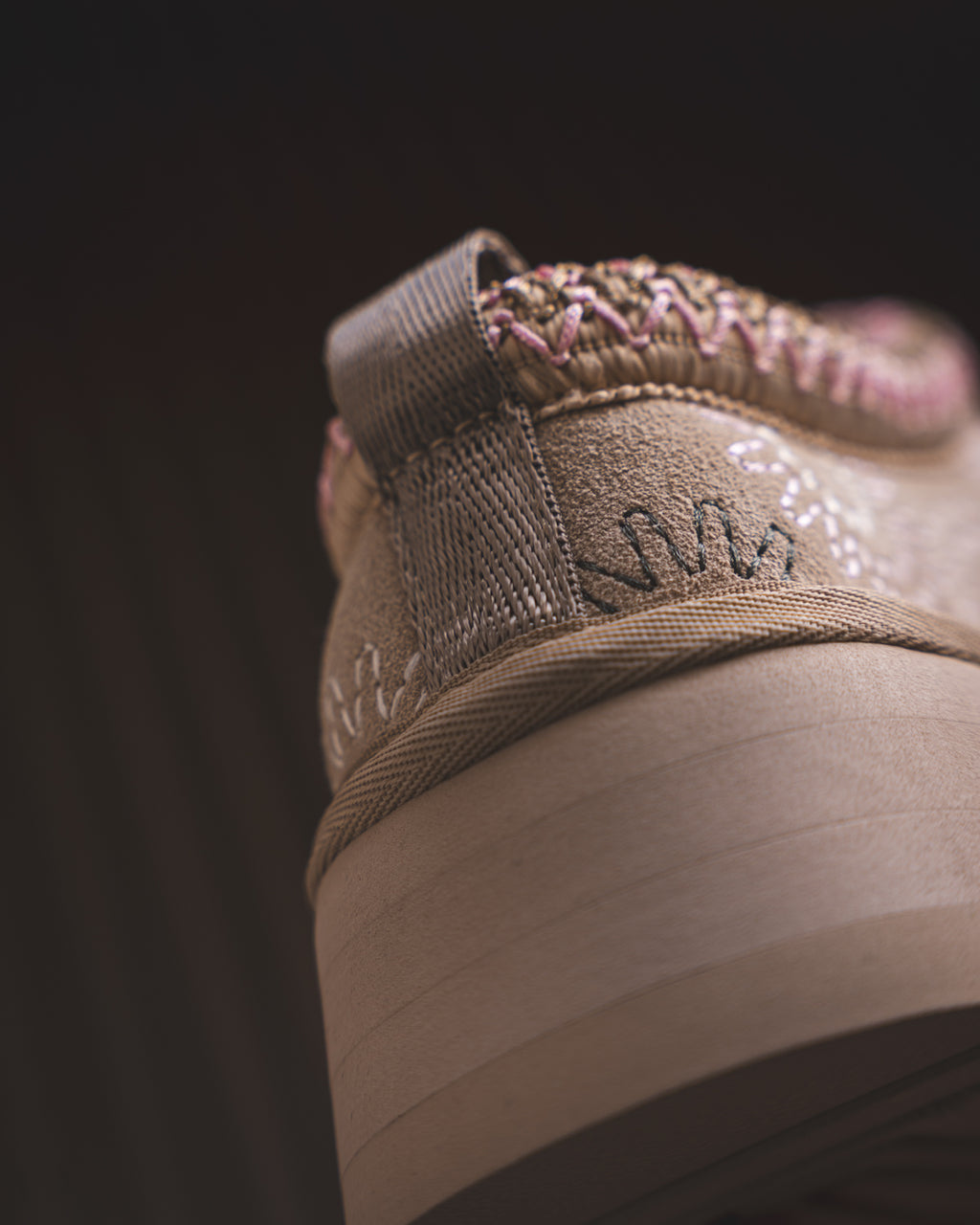 UGG Tazz Sun Stitch