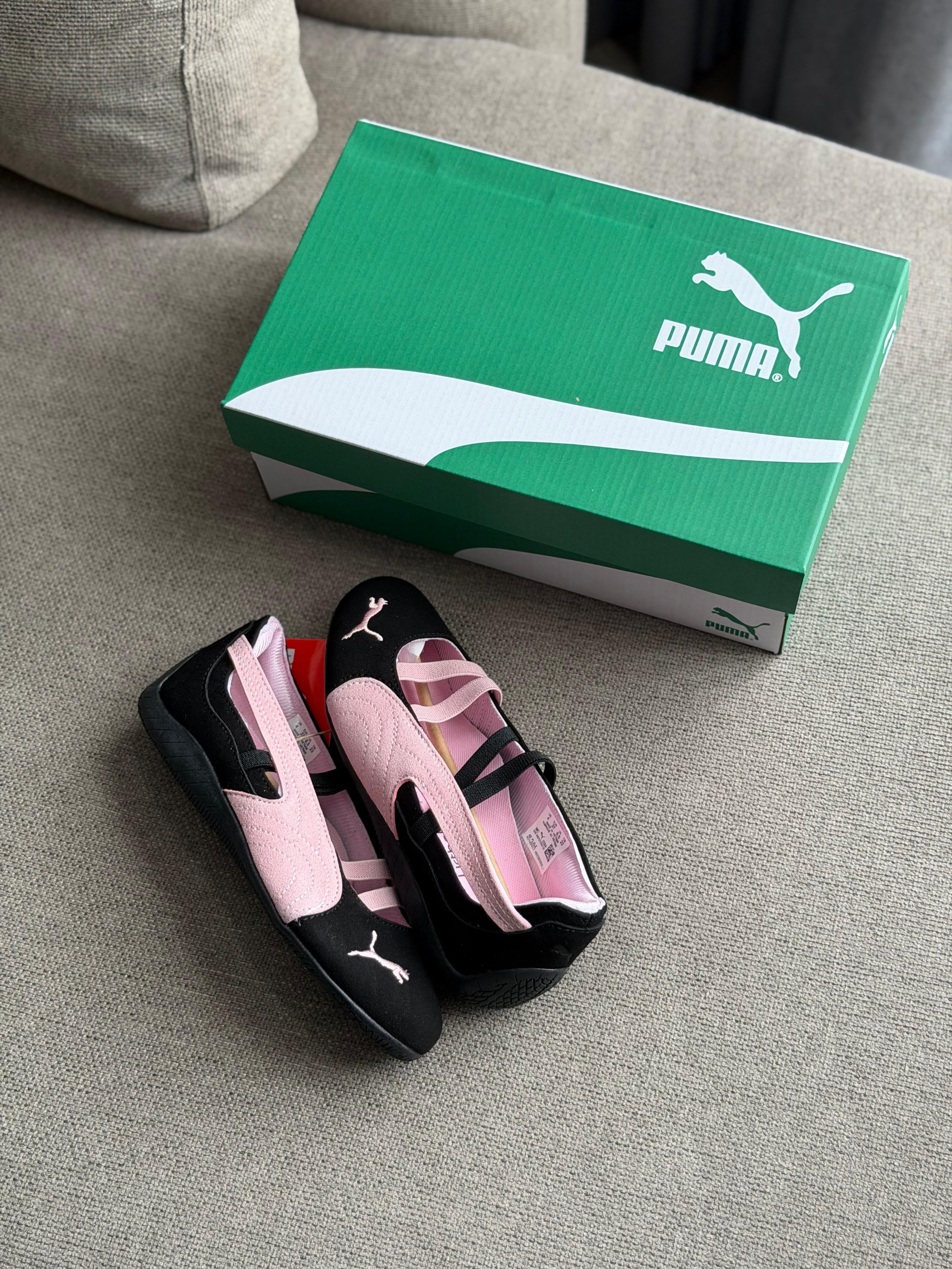 Puma Speedcat Ballet en el colorway "Black / Mauve Mist"