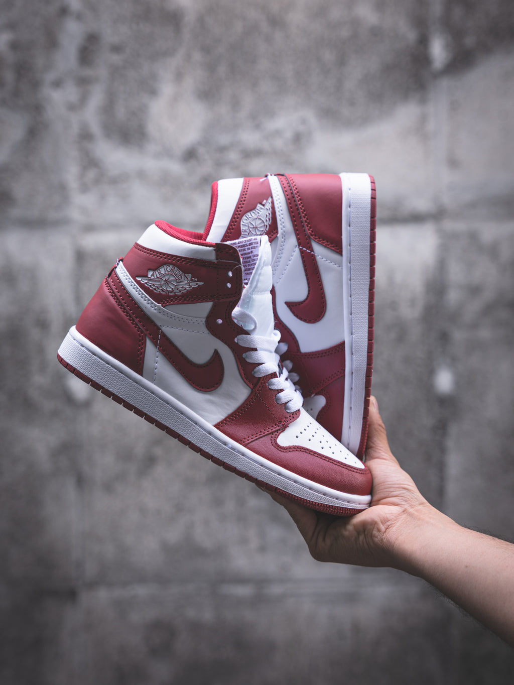 Air Jordan 1 Retro High OG "Artisanal Red"