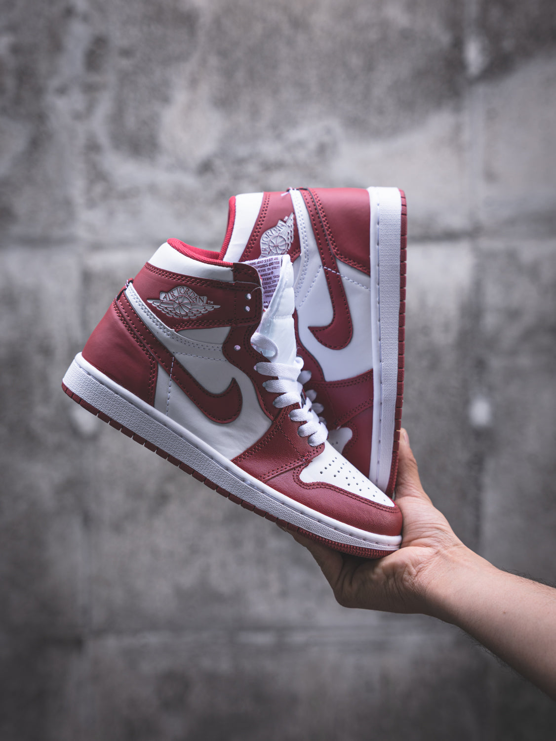 Air Jordan 1 Retro High OG "Artisanal Red"