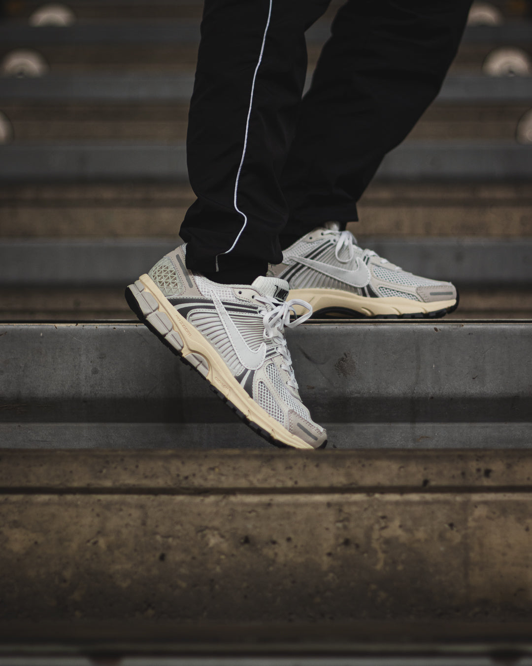 Nike Zoom Vomero 5 "Platinum Tint/Cashmere/Iron Grey/Photon Dust"