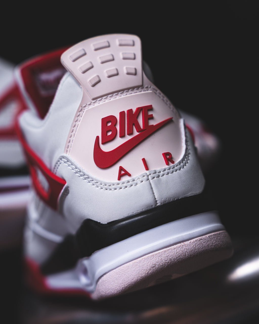 Air Jordan 4 Retro "Fire Red"