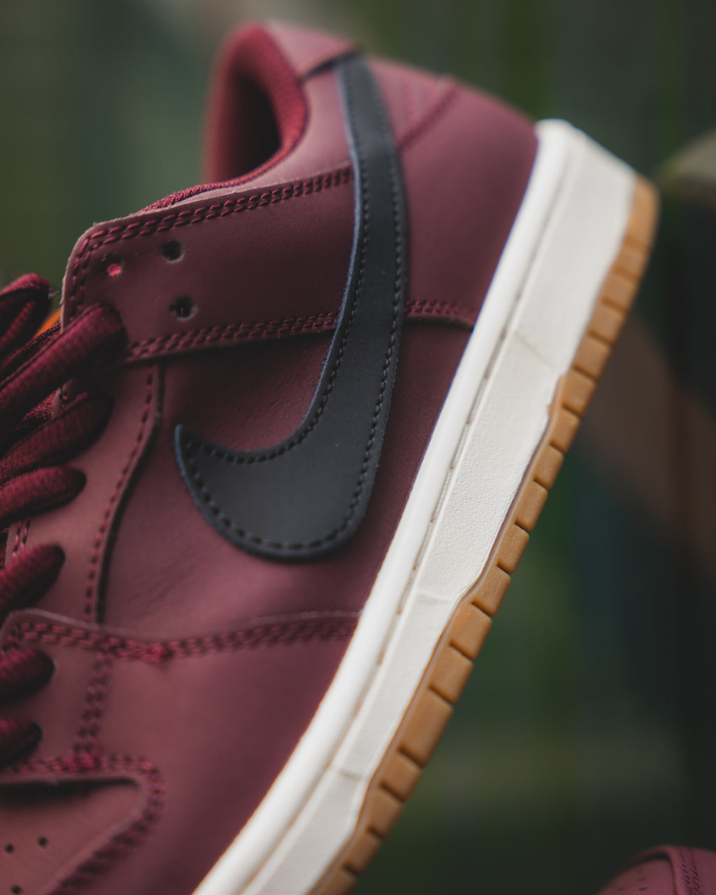 Nike SB Dunk Low Pro "Burgundy Crush"