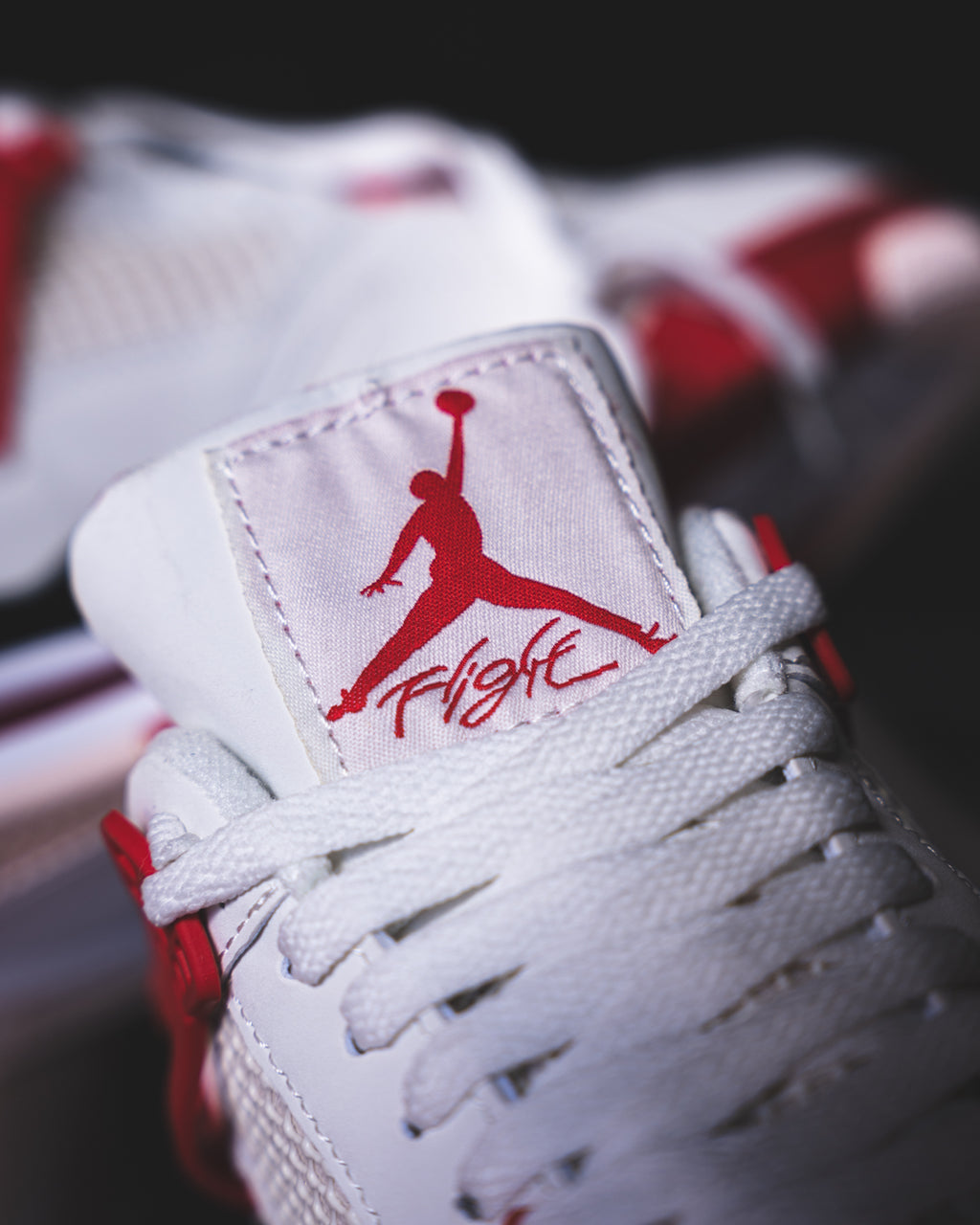 Air Jordan 4 Retro "Fire Red"