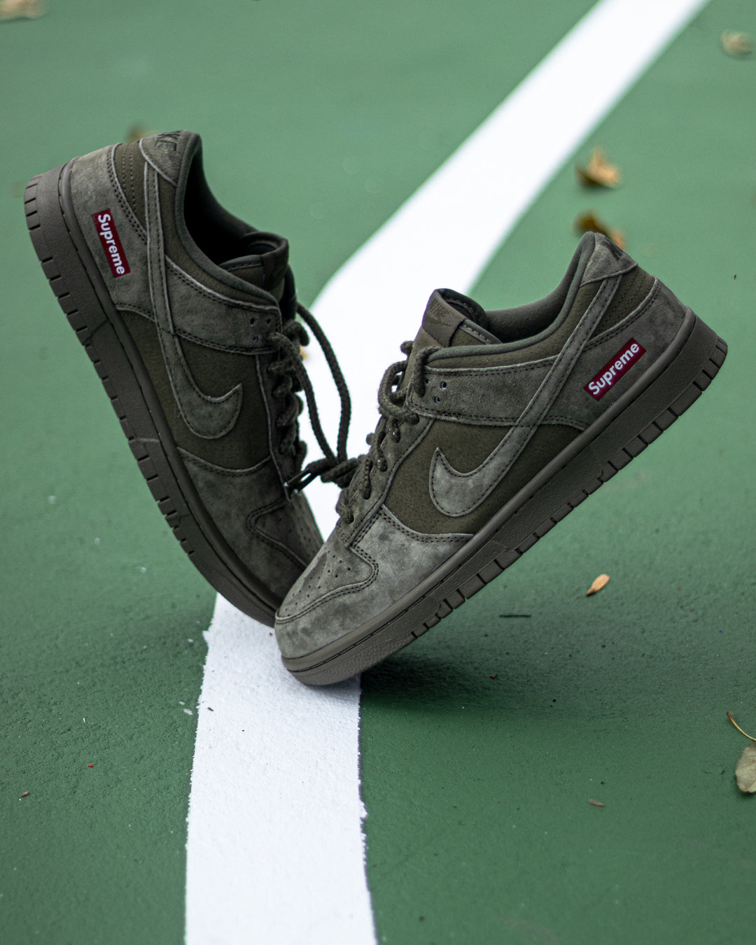Nike SB Dunk Low x Supreme "Camper Green"