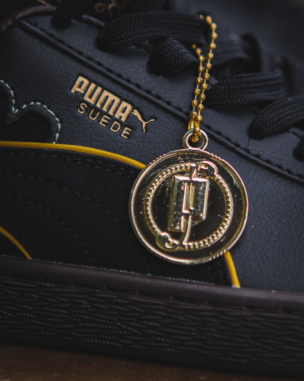 Puma Suede Blackbeard Teech X One Piece