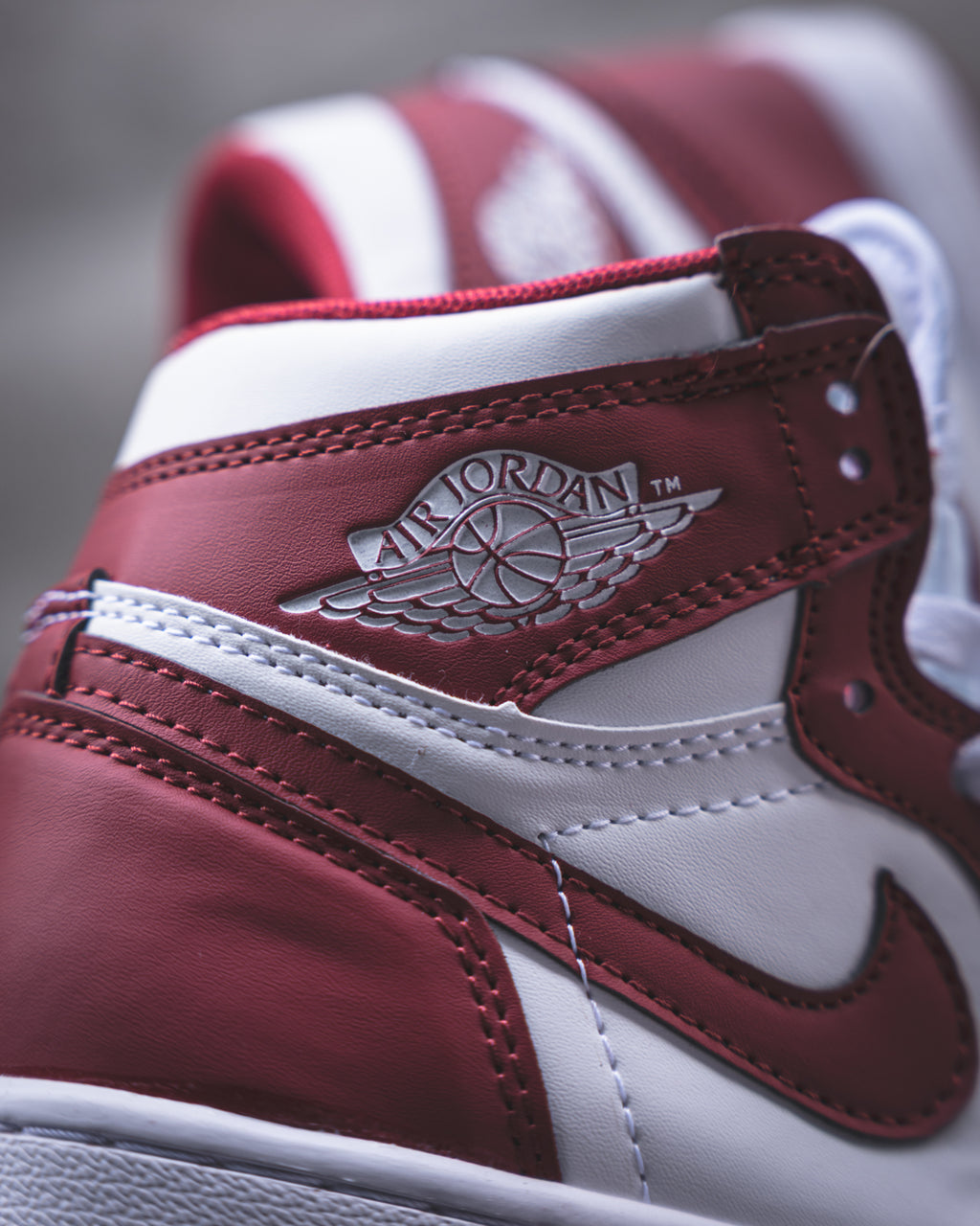Air Jordan 1 Retro High OG "Artisanal Red"