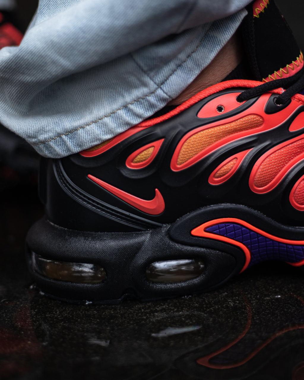 Nike Air Max Plus Drift "Fire Red"