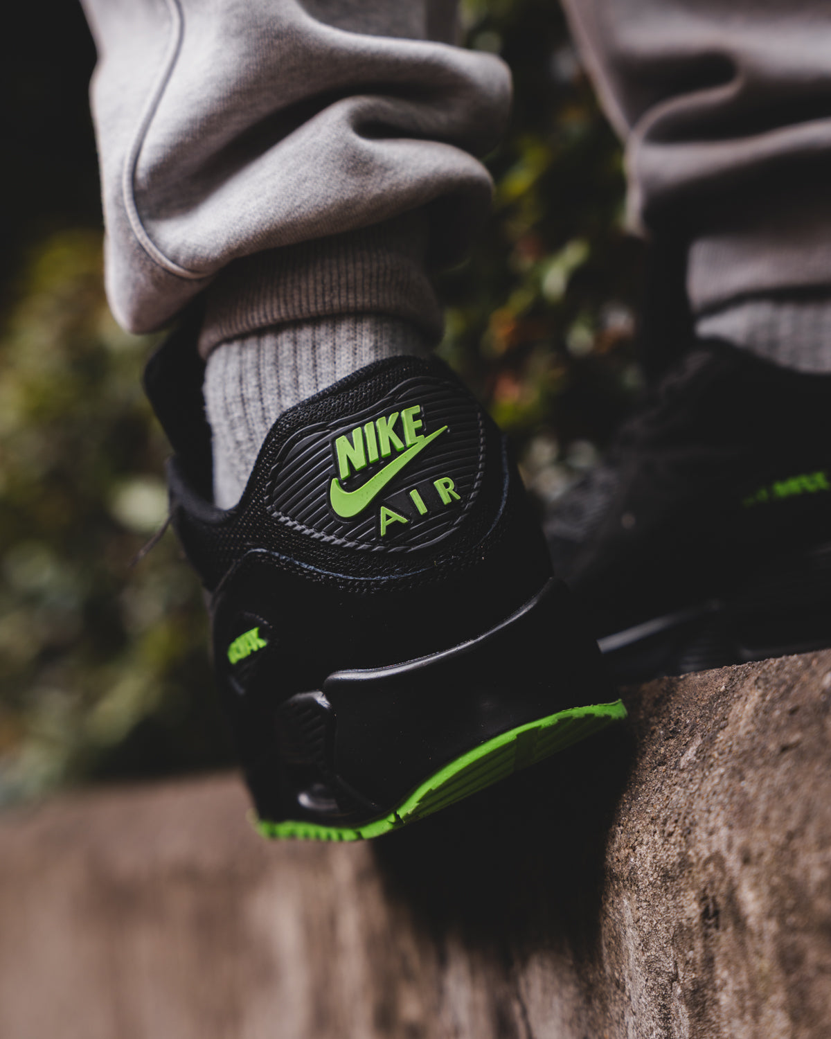 Nike Air Max 90 "Black Chlorophyll"