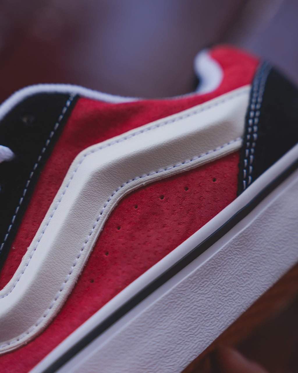 Vans Knu Skool "Black/Racing Red"