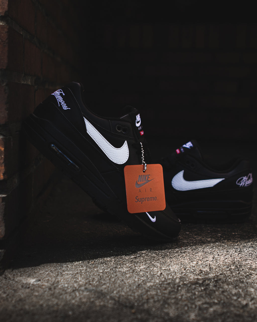 Supreme x Nike Air Max 1 '87 SP "Triple Black"