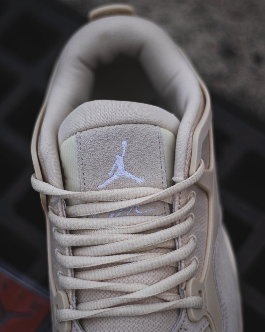 Nike Air Jordan 4 RM "Legend Light Brown"