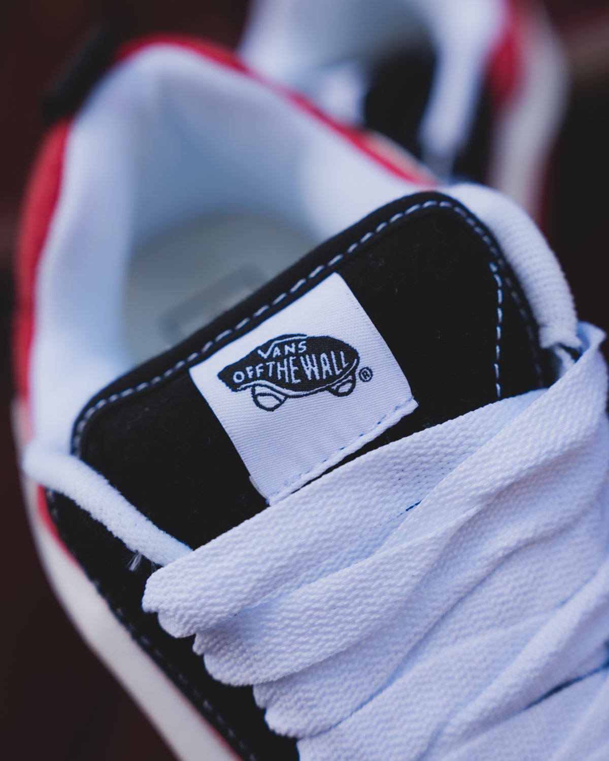 Vans Knu Skool "Black/Racing Red"