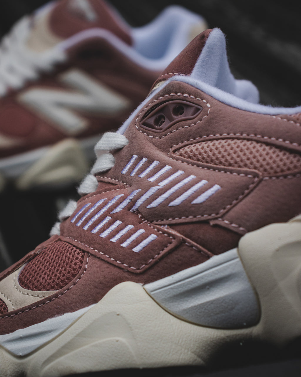 New Balance 9060 Sparrow