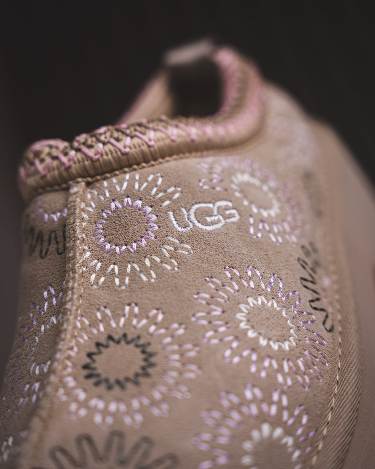 UGG Tazz Sun Stitch