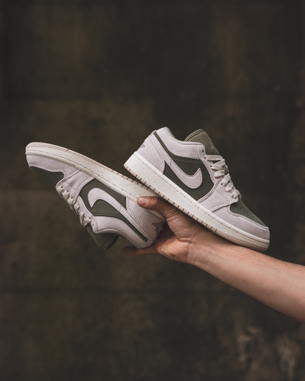 Air Jordan 1 Low SE "Medium Olive"